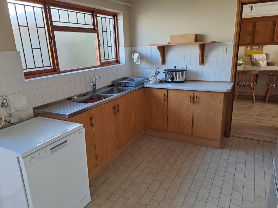 4 Bedroom Property for Sale in Bayview Western Cape